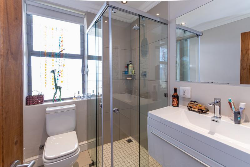 5 Bedroom Property for Sale in Belvedere Western Cape